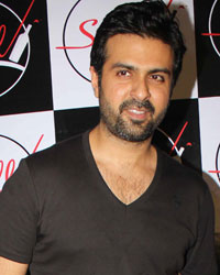 Harman Baweja at Launch of Spill Restobar