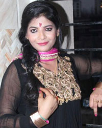 Sshakshi Chovan Sshakshi Chovan