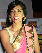 Shalmali Kholgade and Anushka Manchanda