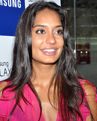 Lisa Haydon at Lisa Haydon Launches Samsung Galaxy S5