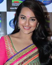 Sonakshi Sinha at Lootera Promotion on Indian Idol Junior