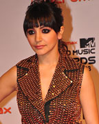 Anushka Sharma at MTV Video Music Awards 2013