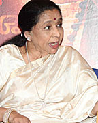 Asha Bhosle and Sachin Tendulkar Asha Bhosle and Sachin Tendulkar