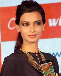 Diana Penty at Micromax Unveils Latest Canvas Phone