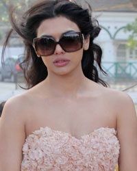 Sara Loren at Mid Day Race 2014