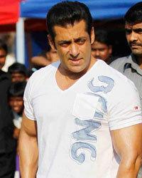 Milind Deora, Union Minister of State for Shipping and Salman Khan Milind Deora, Union Minister of State for Shipping and Salman Khan