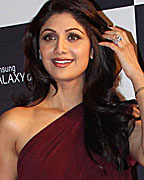 Shilpa Shetty at Mirchi Music Awards 2013