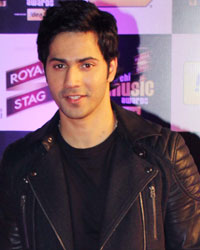 Varun Dhawan at Mirchi Music Awards 2014