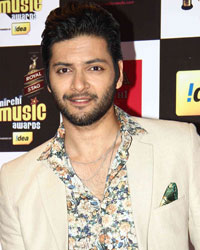 Ali Fazal at Mirchi Music Awards 2015