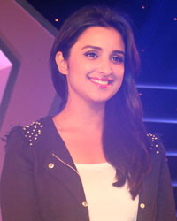 Parineeti Chopra at Mulund Carnival Festival 2013 Finale