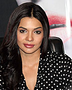 Sara Loren at Murder 3 PC