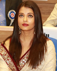 Jaya Bachchan, Aishwarya Rai and Abhishek Bachchan Jaya Bachchan, Aishwarya Rai and Abhishek Bachchan