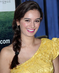 Evelyn Sharma at Nyuzmakers Cricket Challenge 2014 Inauguration