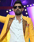 Gippy Grewal at PTC Punjabi Film Awards 2013