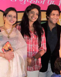 Poshter Boyj Launch Poshter Boyj Launch