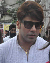 Prayer Meeting for TV Actor Pratyusha Banerjee