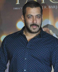 Salman Khan at Prem Ratan Dhan Payo Success Press Meet