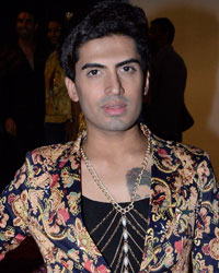 Premiere Show of Hyacinth Premiere Show of Hyacinth