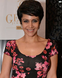 Mandira Bedi at Preview of Miraki Collection by Shaheen Abbas