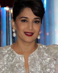 Madhuri Dixit at Priyanka Promotes Zanjeer on JDJ