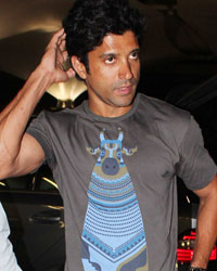 Farhan Akhtar at Priyanka and Farhan at Airport