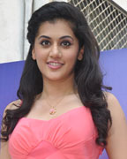 Taapsee Pannu at Promotion of Film Chashme Baddoor