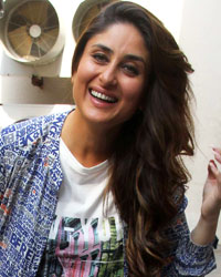 Kareena Kapoor at Promotion of Film Ki and Ka at Mehboob Studio