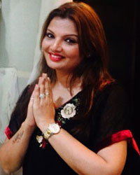 Deepshikha at RT Chawla Ganpati Celebrations