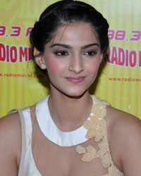 Sonam Kapoor at Raanjhnaa Music Launch