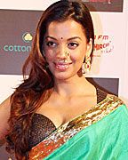 Mugdha Godse at Radio Mirchi Marathi Awards 2013