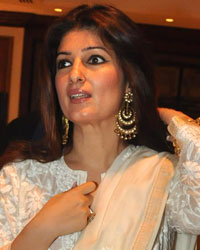 Twinkle Khanna at Rajesh Khanna Statue Unveiled