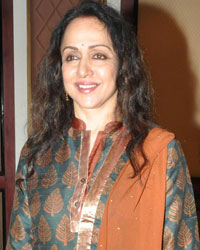 Hema Malini at Rajesh Khanna Statue Unveiled