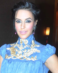 Neha Dhupia at Retail Jeweller India Awards 2013