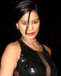 Poonam Pandey at Riddick Movie Premiere