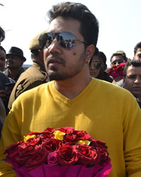 Mika Singh at Saifai Mahotsav 2016