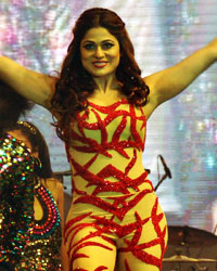 Shamita Shetty at Saifai Mahotsav 2016