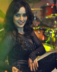 Neha Sharma at Saifai Mahotsav 2016