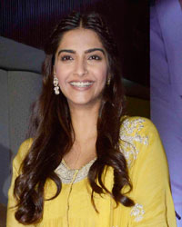 Sonam Kapoor at Salman Celebrates Diwali with Dharavi Rocks