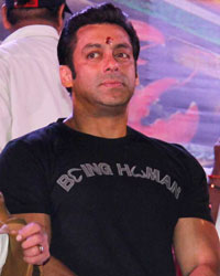 Salman Khan along with Raj Thacker