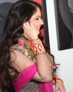 Gracy Singh and Sharnu Alloli