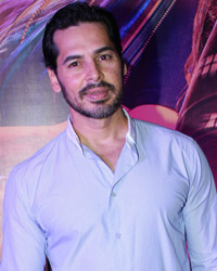 Dino Morea at Screening of Film Gulaab Gang