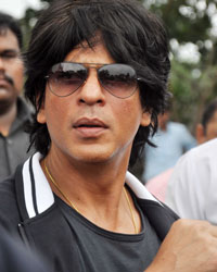 Shah Rukh Khan at Shahrukh Celebrates Independence Day