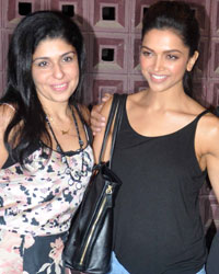 Deepika Padukone at Shiamak Davar Dance Show