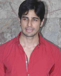 Sidharth Malhotra at Ship of Theseus Special Screening