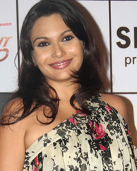 Mrinalini Sharma at Shortcut Romeo Premiere