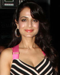 Amisha Patel at Shortcut Romeo Premiere