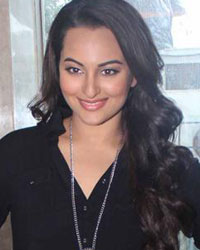 Sonakshi Sinha at Sonakshi Promotes OUATIMD