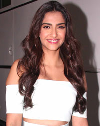 Sonam Kapoor at Sonam Kapoor Endorses Kalyan Jewellers