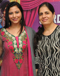 Gurpreet Kaur Chadha with Friends