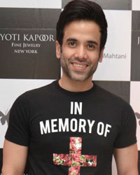 Tushar Kapoor at Spring Summer Preview by Jyoti and Nandita